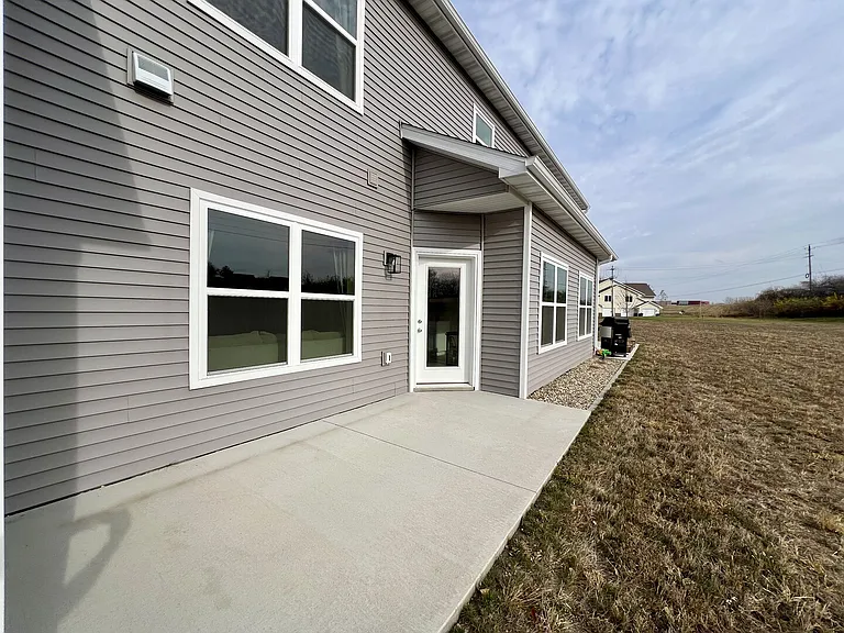 Spruce Creek Dr — Photo 22