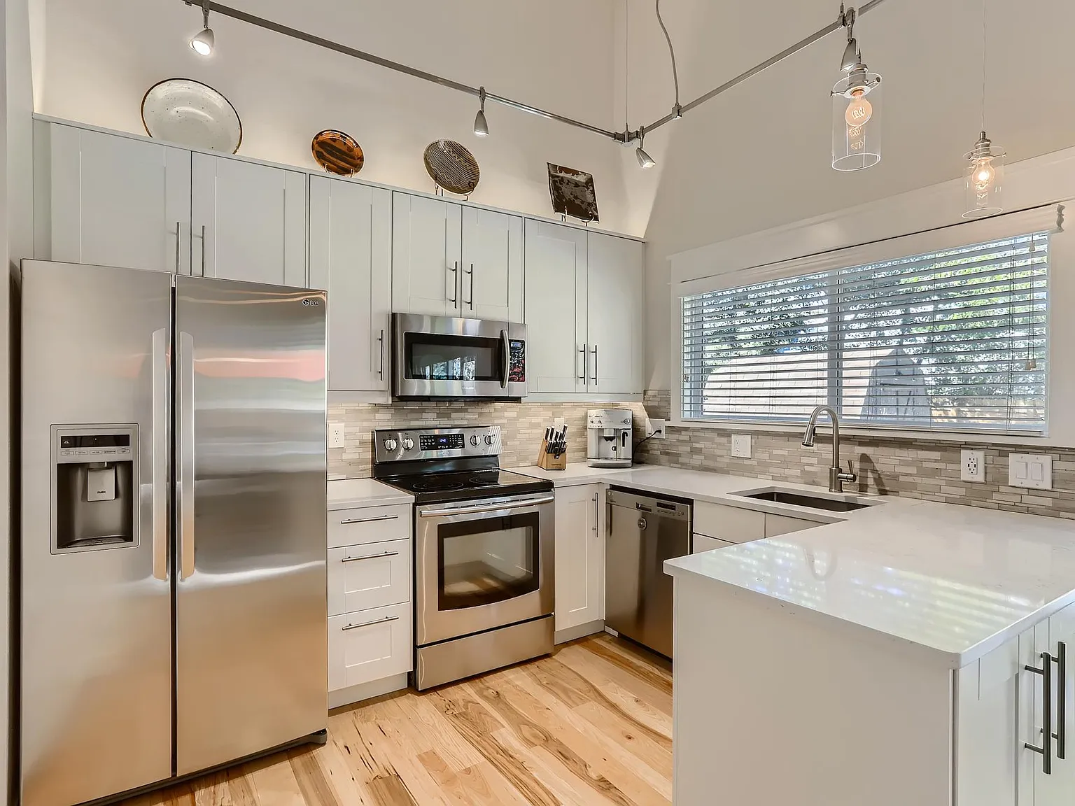 4418 Driftwood Pl — Photo 1