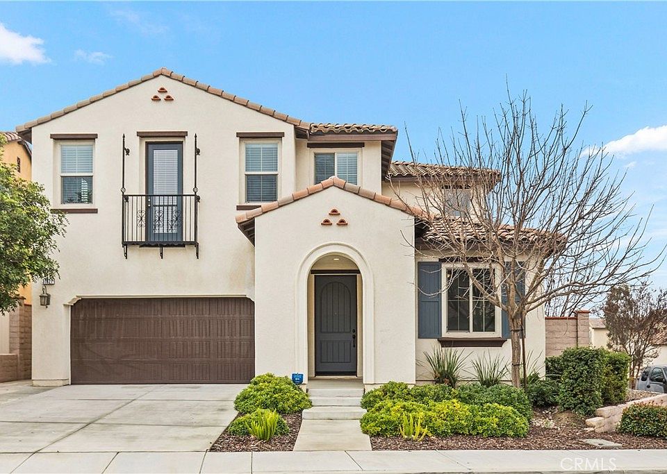 1st image of 31827 Sweetwater Cir