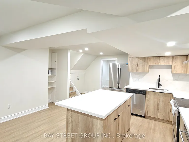 9 Mosedale Cres #LOWER — Photo 9
