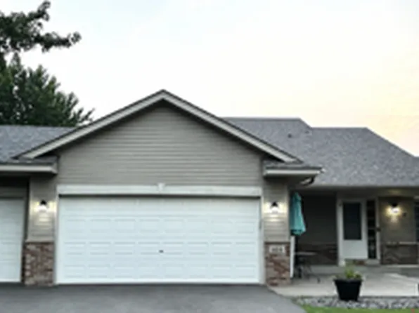 405 12th Ave NW, Isanti, MN 55040