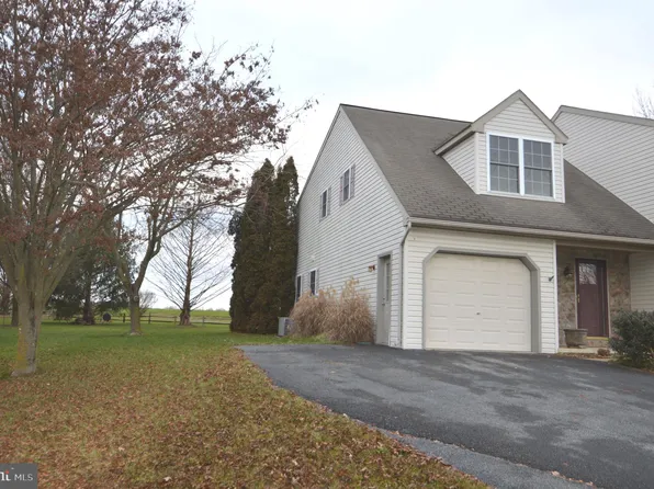 304 Clay Rd, Lititz, PA 17543