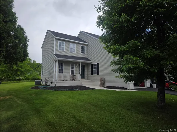 16 Woodfield Drive, Washingtonville, NY 10992