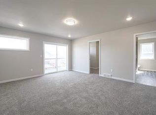 6021 78th Ave S, Horace, ND