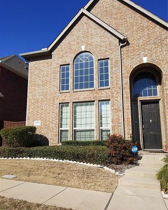 1st image of 3509 Pillar Dr