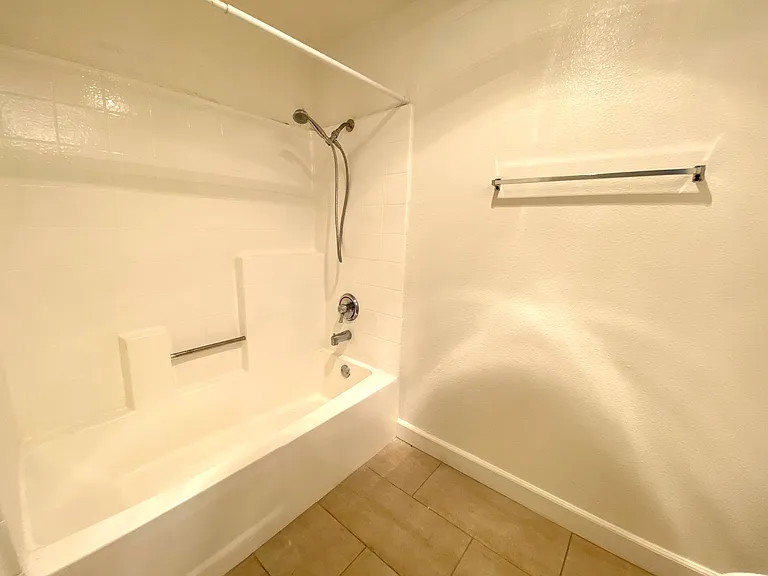 4431 Eagle Rock Blvd — Photo 19