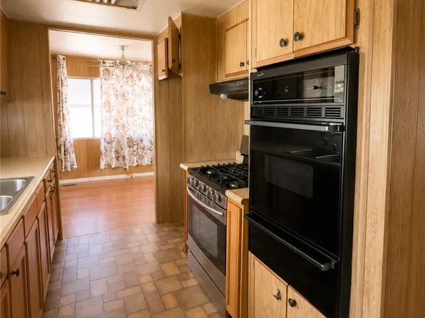 12147 Lakeland Rd #32, Santa Fe Springs, CA 90670