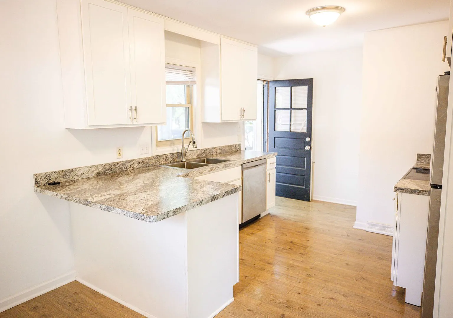 3916 Clareridge Dr. — Photo 1