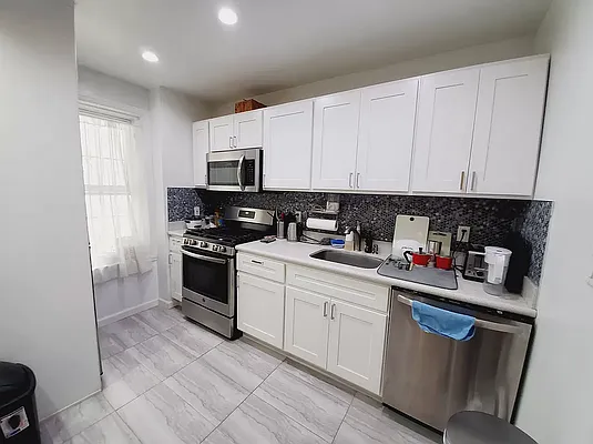 Rented by Ideal Properties Group | media 10