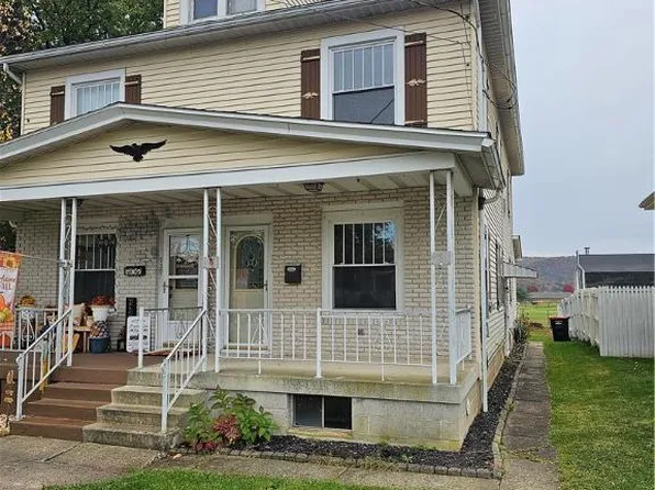 941 Iron St, Lehighton, PA 18235