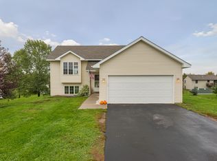 435 Lyn Ln, Somerset, WI 54025
