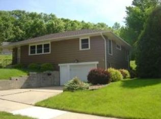 930 16th Ave NE, Rochester, MN 55906