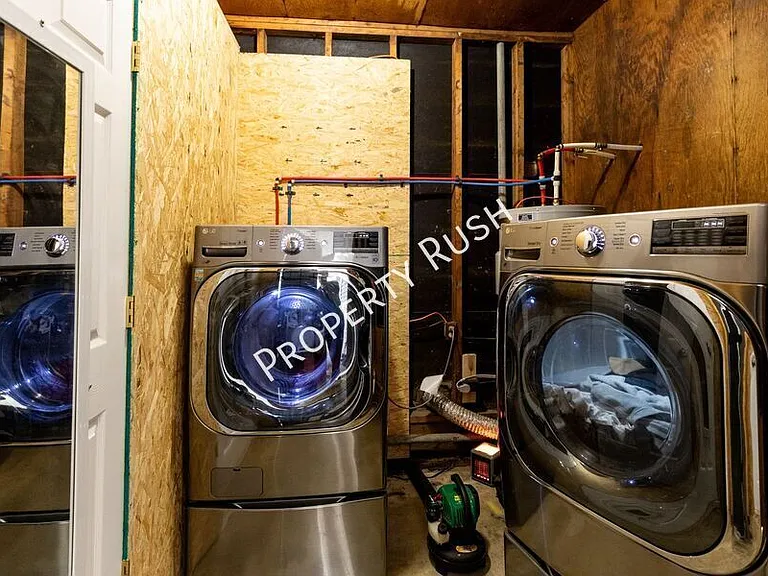 2290 Malibu Dr SE #A — Photo 20