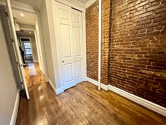 Rented by Nest Seekers International