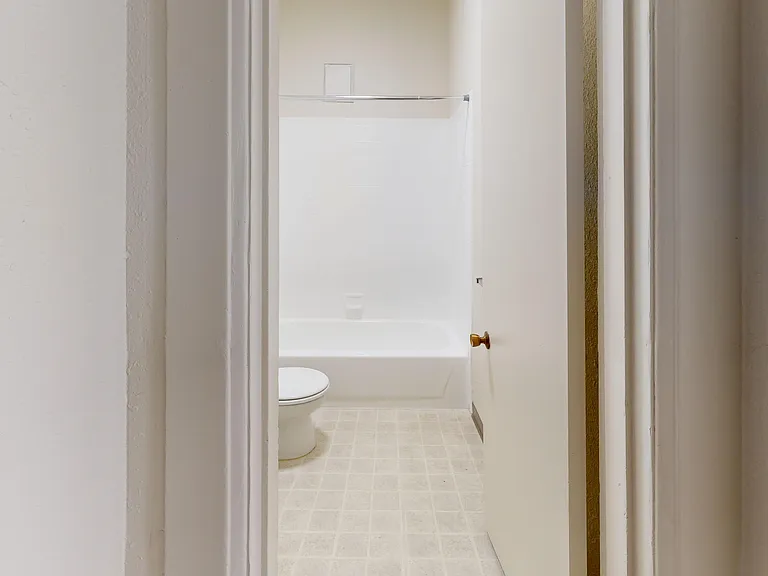 434 Leavenworth Street — Photo 28