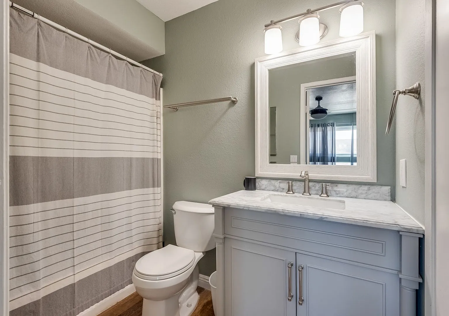 Spacious 4-Bedroom Boulder City Home with Private Pool — Photo 4
