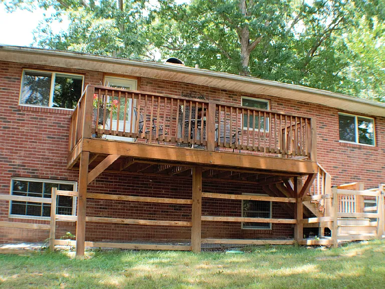 108 Valley View Rd — Photo 5