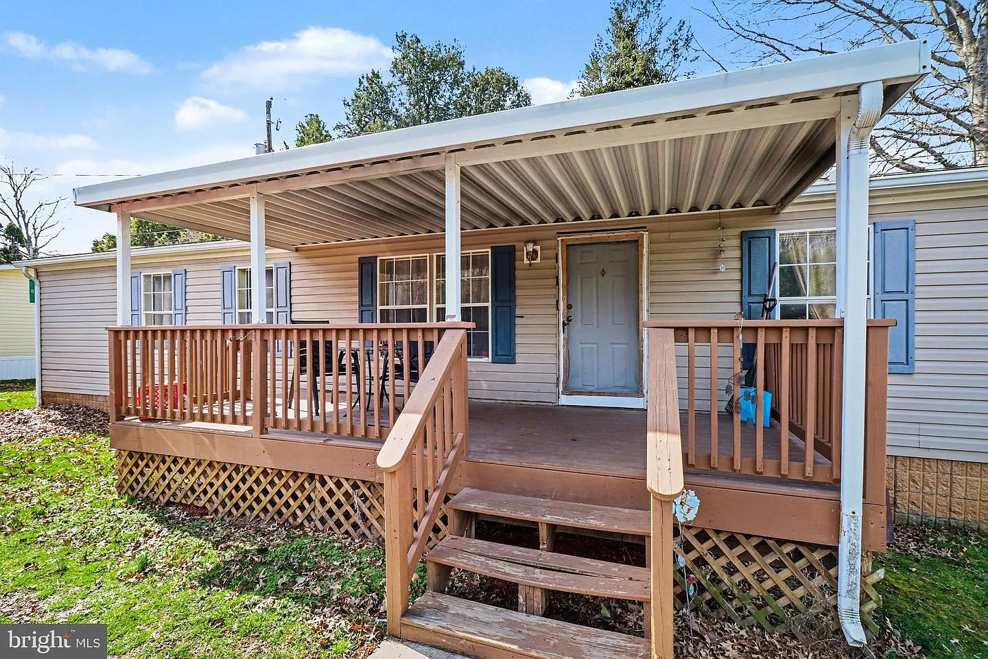 8 Madge Dr photo 1