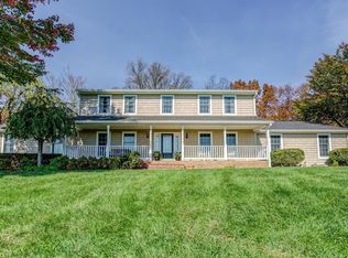 106 W Arrowhead Ct, Troutville, VA 24175