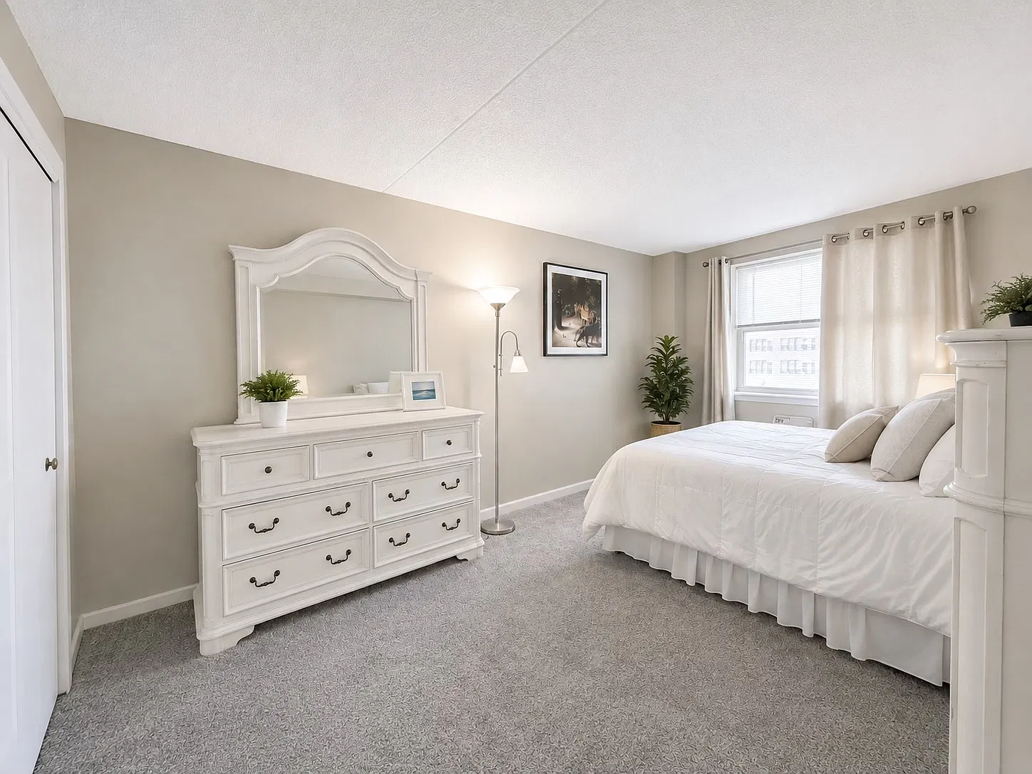 1 bed, 650 sqft, $2,400 — Photo 4