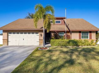 241 Lake Thomas Dr, Winter Haven, FL 33880