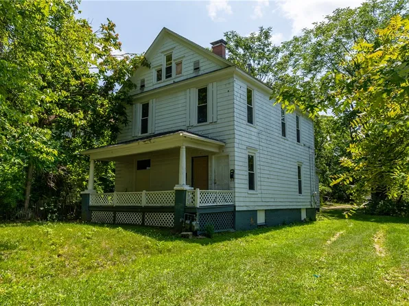 949 W Decatur St, Decatur, IL 62522