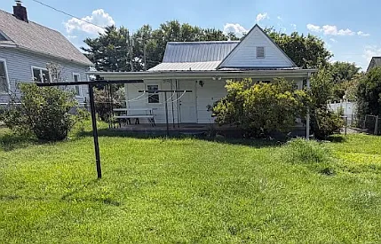 2 bed, 1106 sqft, $1,800 — Photo 2