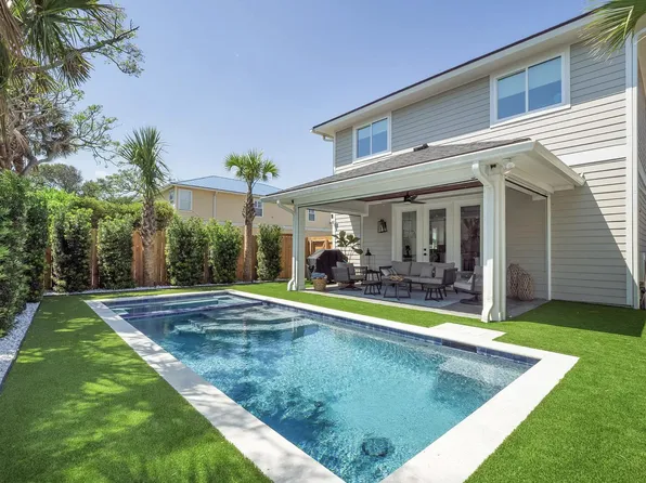 203 Lora St, Neptune Beach, FL 32266