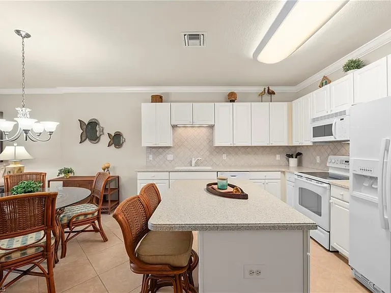 9601 Spanish Moss Way #3615 — Photo 10