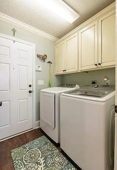 612 Barnside Ln — Photo 16