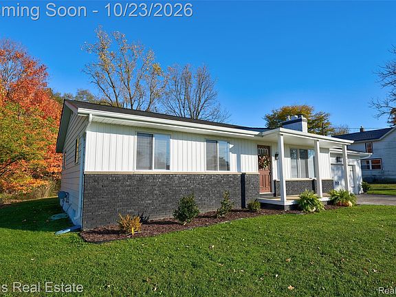5th image of 6427 Gale Rd
