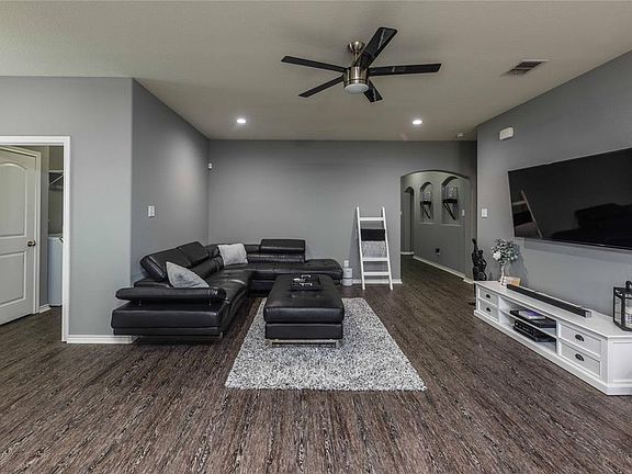 5th image of 3156 Rockwell Ln