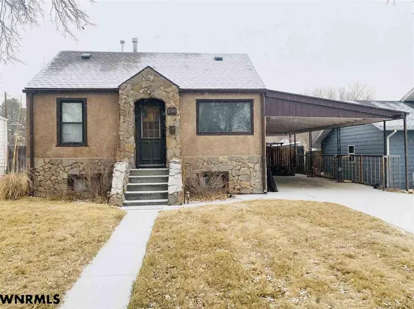 1740 O St, Gering, NE 69341