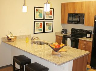 212 N Bassett St APT 109, Madison, WI 53703