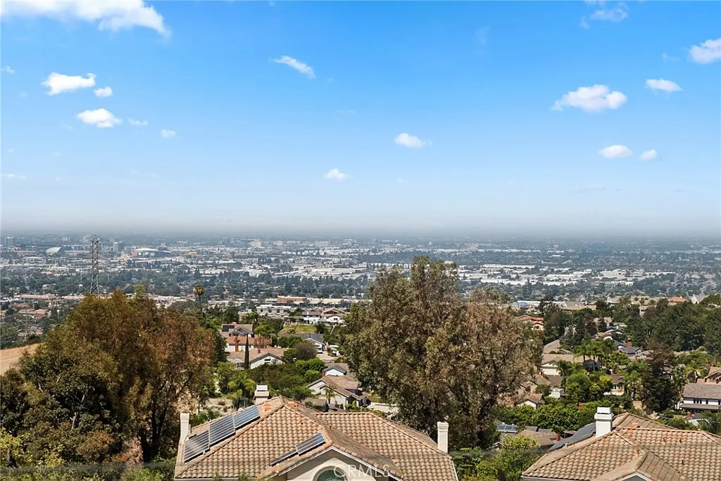4 bed, 3440 sqft, $7,000 — Photo 4