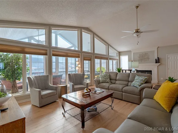 95 Horizons Ln Unit 4, Camdenton, MO 65020