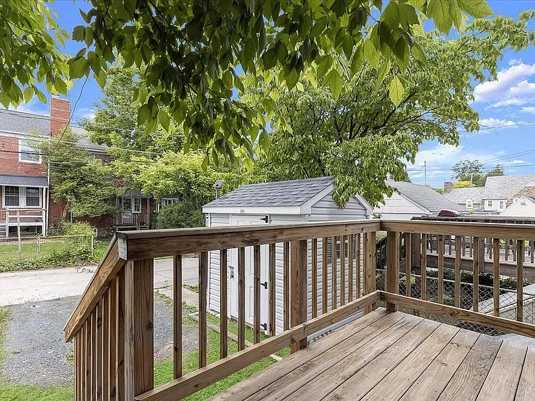 8 Enjay Ave — Photo 26