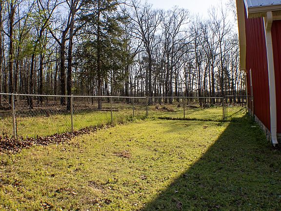 5th image of 318 Wayne Walker Rd