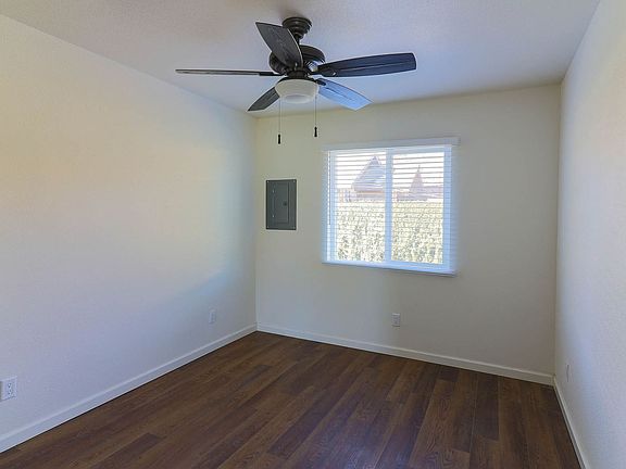 5th image of 751 Plaza St