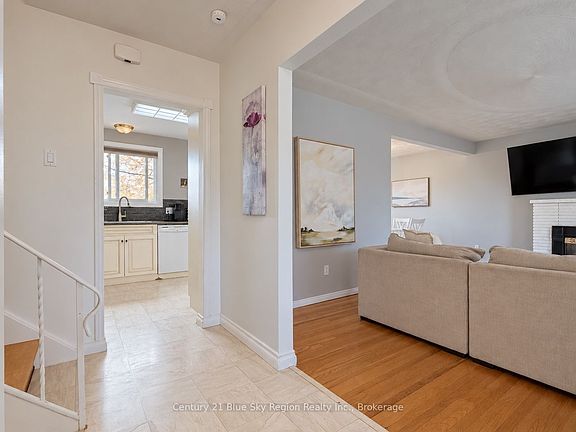 4th image of 754 Birchwood Rd