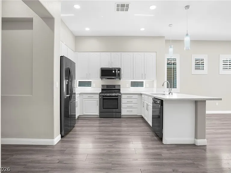10137 Snow Crest Pl — Photo 6