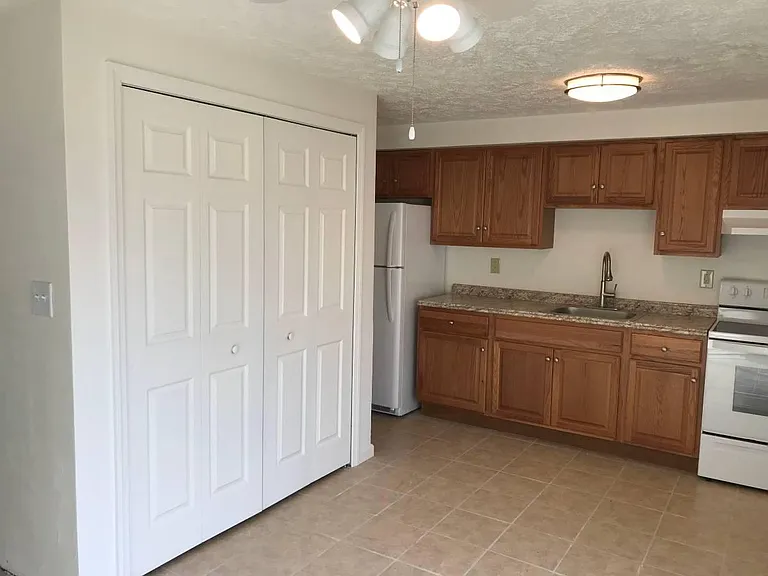 1254 Argonne Dr — Photo 5