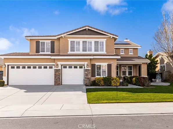 1067 Gold Finch Pl, Beaumont, CA 92223