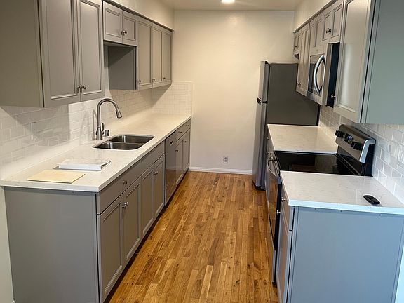 4th image of 1018 Euclid St APT 103
