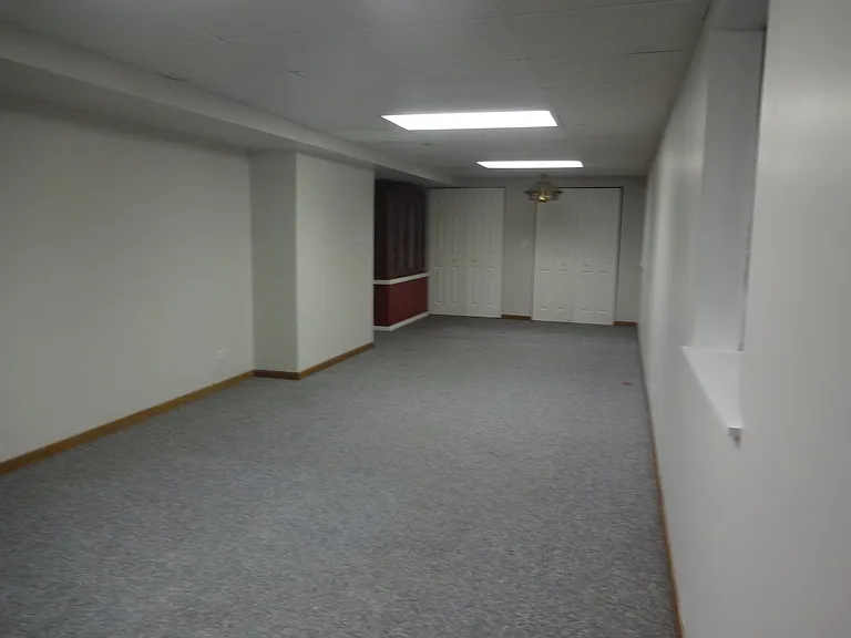 1340 Burke Ln — Photo 13