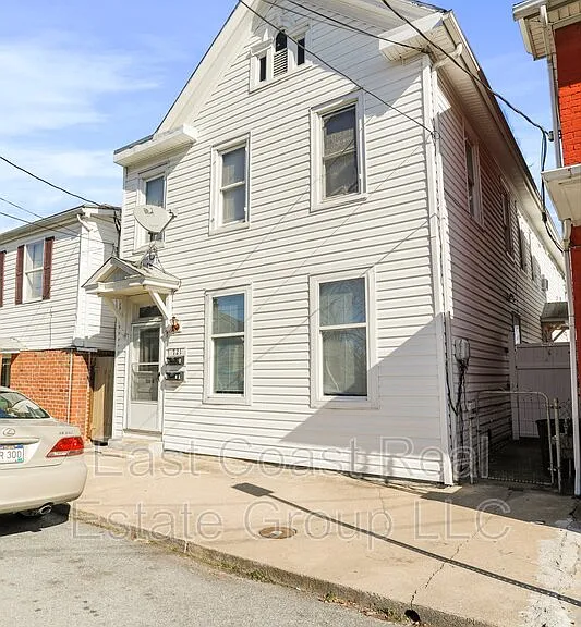 721 2nd St #A — Photo 33