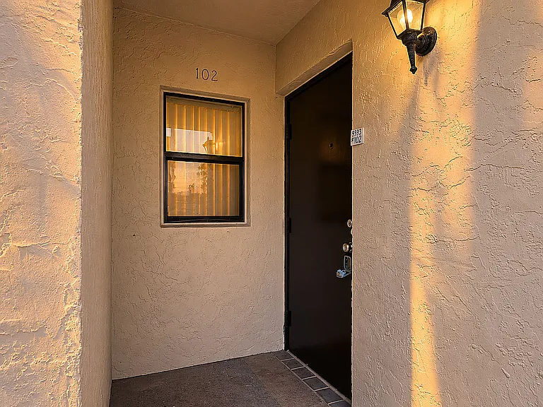 9732 Hammocks Blvd #102 — Photo 39