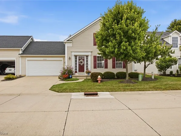 37022 Fairfield Ln, North Ridgeville, OH 44039
