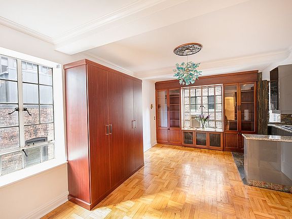 2nd image of 140 E 40th St APT 9H