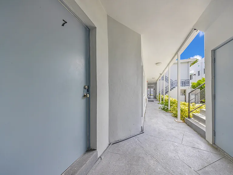 6844 Abbott Ave — Photo 44